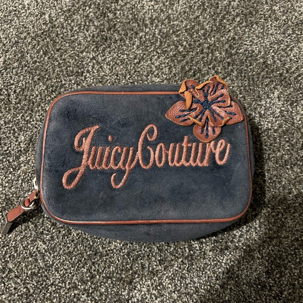 Juicy couture cosmetics bag